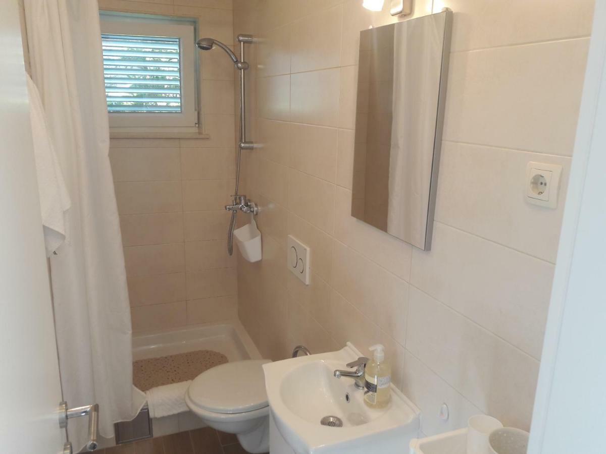 Apartman S Pogledom Ždrelac Buitenkant foto
